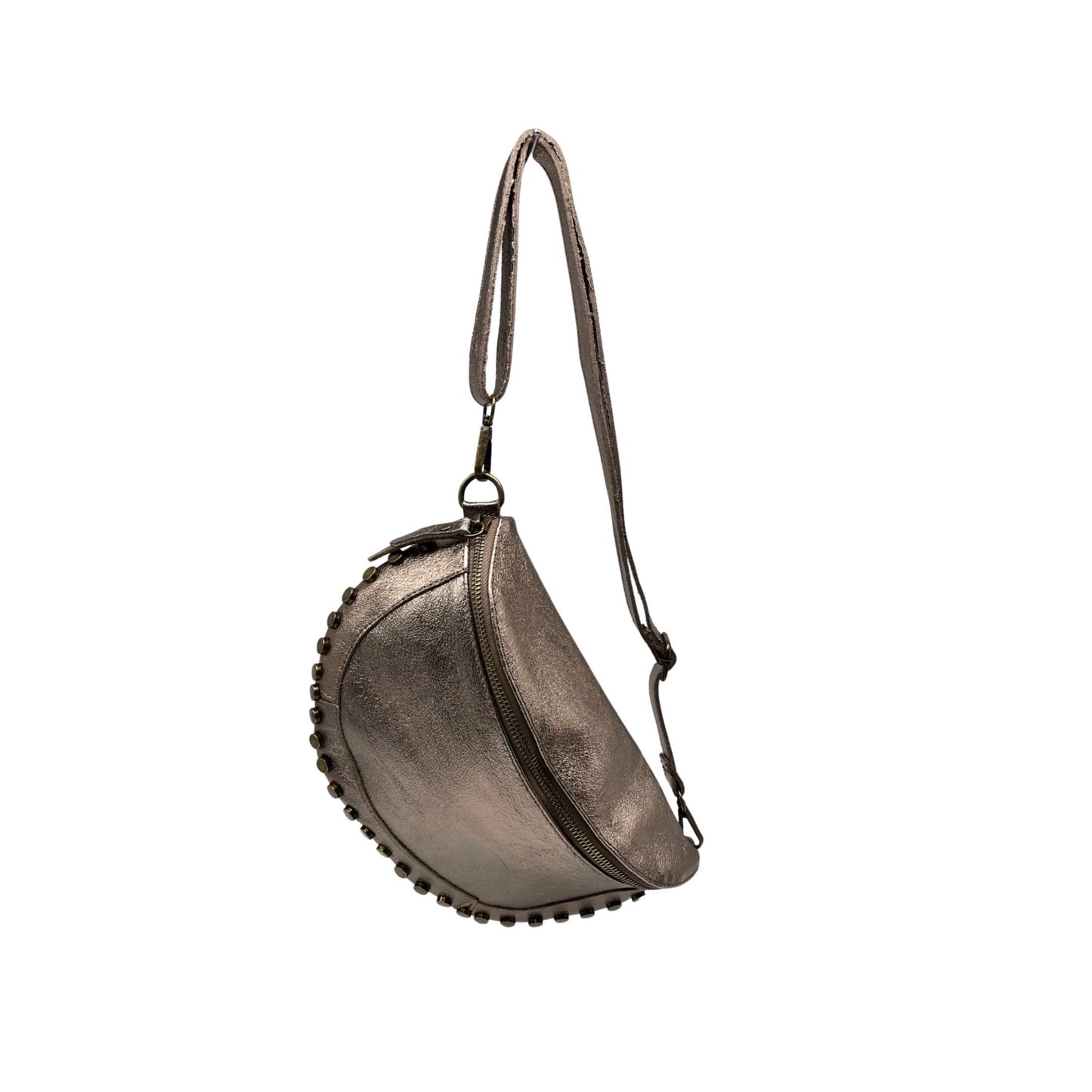 SAC BANANE CUIR IRISE CLOUTE