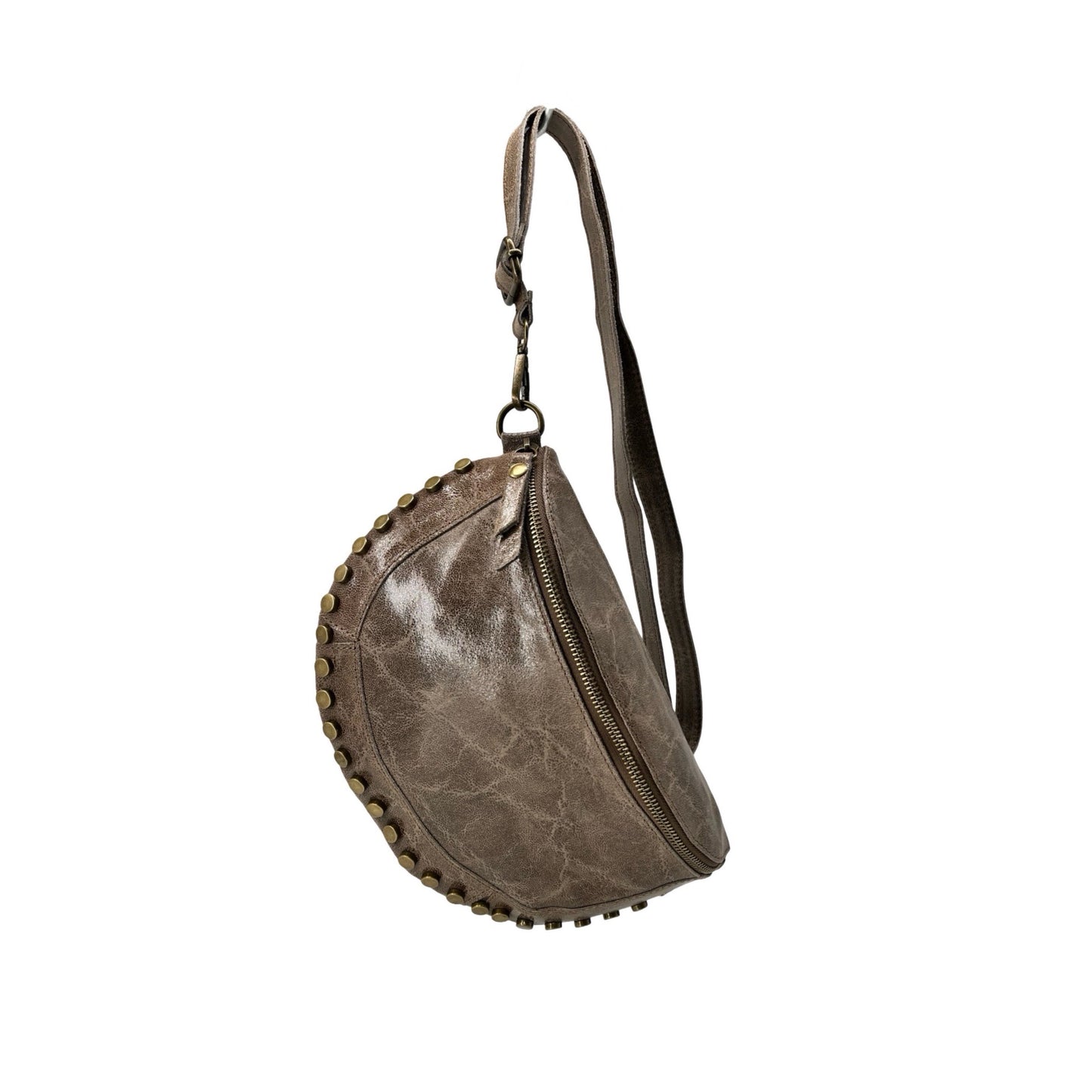 SAC BANANE CUIR BROSSE CLOUTE