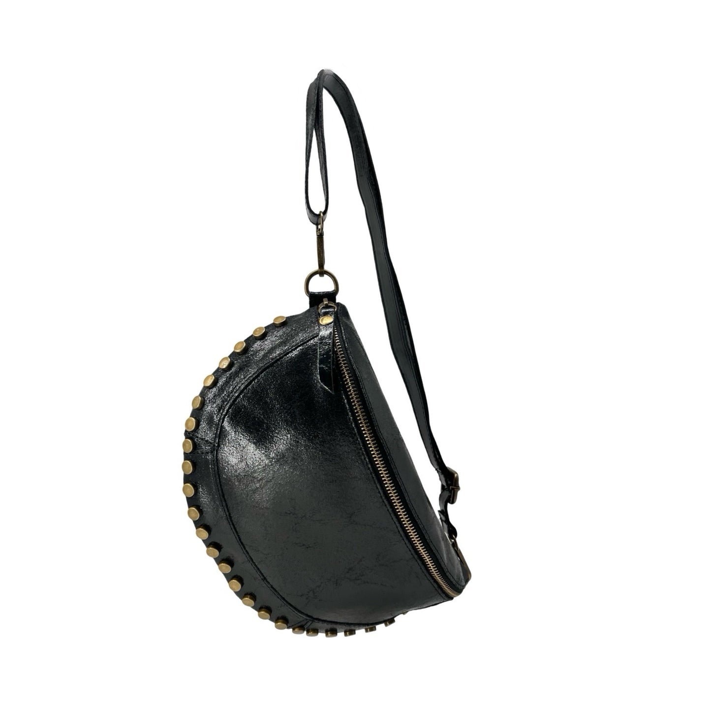 SAC BANANE CUIR BROSSE CLOUTE