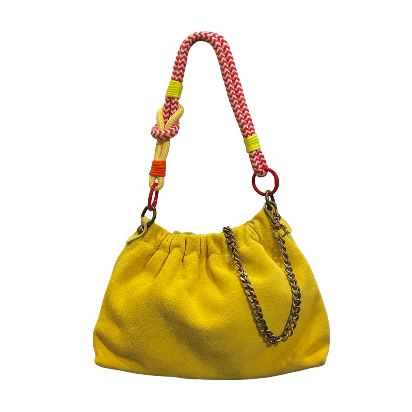 Le sac Plissa (taille S) est un modèle en cuir suède doté d'un cordon tressé, doublé d'une chaîne en bronze.
Fabriqué en Italie, ce petit sac séduit par son design unique au fini plissé et au toucher velouté. Soyez la première à porter le sac Plissa : un design loin du déjà-vu, conçu pour celles qui aiment devancer la tendance.

Dimensions : 23 cm x 17 cm x 7 cm
Porté : Main, bandoulière ou épaule
Personnalisation : Modulable selon vos envies, vous pouvez changé le cordon et la chaîne.