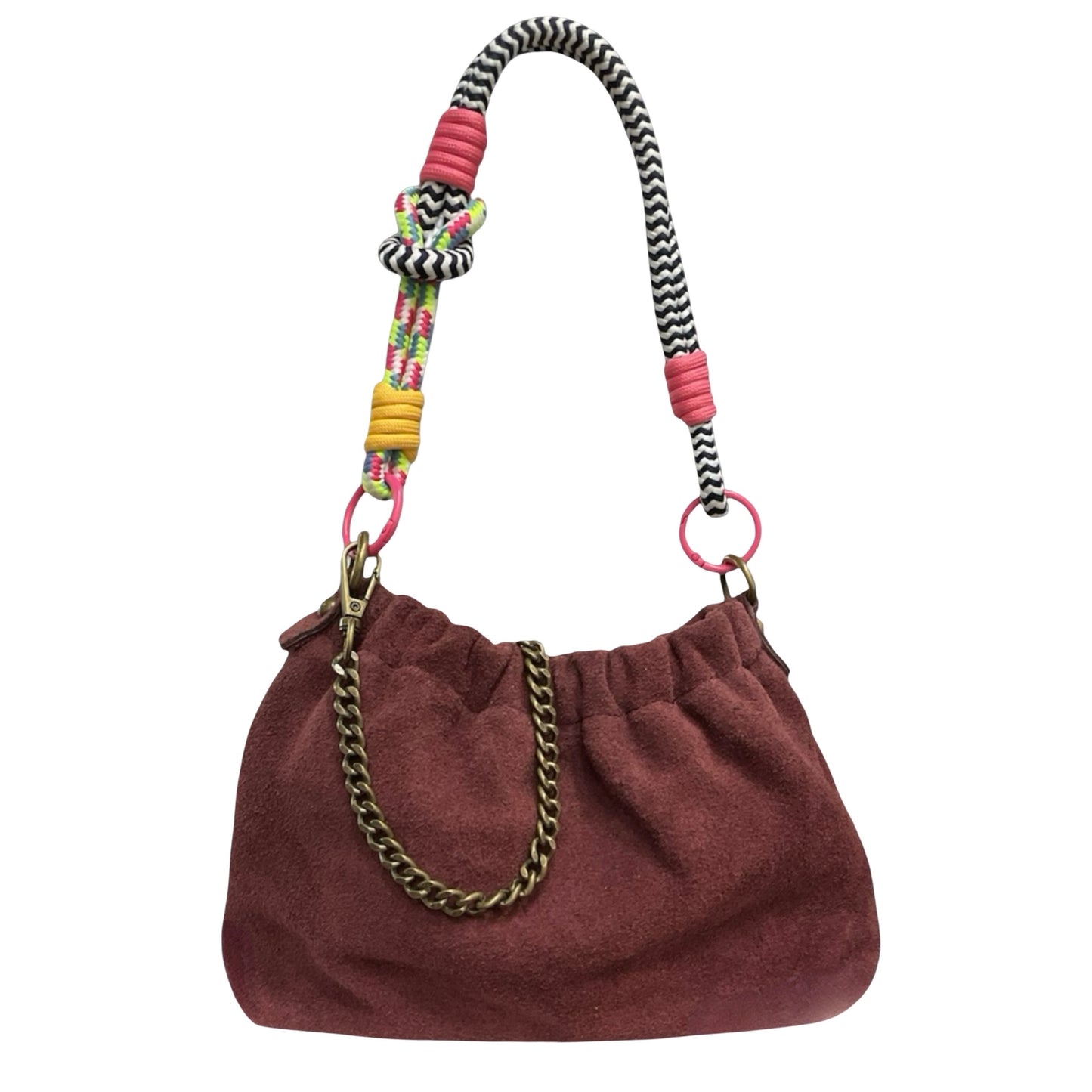 Le sac Plissa (taille S) est un modèle en cuir suède doté d'un cordon tressé, doublé d'une chaîne en bronze.
Fabriqué en Italie, ce petit sac séduit par son design unique au fini plissé et au toucher velouté. Soyez la première à porter le sac Plissa : un design loin du déjà-vu, conçu pour celles qui aiment devancer la tendance.

Dimensions : 23 cm x 17 cm x 7 cm
Porté : Main, bandoulière ou épaule
Personnalisation : Modulable selon vos envies, vous pouvez changé le cordon et la chaîne.